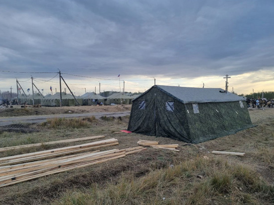 В Омске установили храм-палатку в полевом лагере для мобилизованных