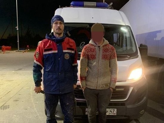 Мужчина заблудился в лесу около поселка Рябово