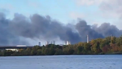 В Киеве после ракетного удара начался пожар на ТЭЦ: видео
