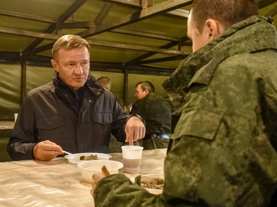 Губернатор Курской области Старовойт посетил военные части с мобилизованными курянами