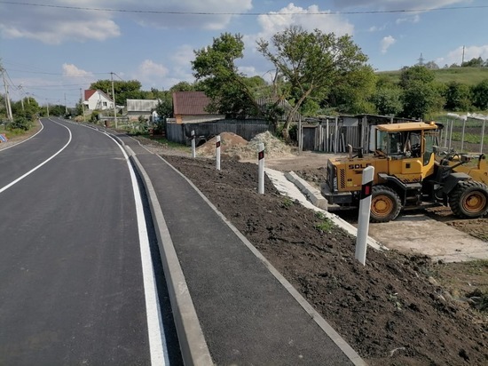 По дорожному нацппроекту в Белгородской области сделали 24 км тротуаров