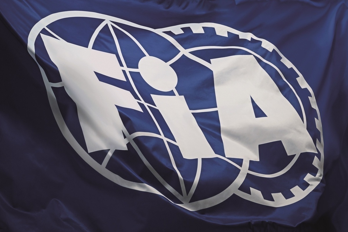 FIA: «Ред Булл» «незначительно» превысил лимит расходов