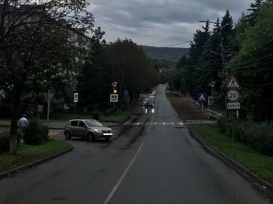 В Железноводске мальчика на самокате сбила машина на переходе