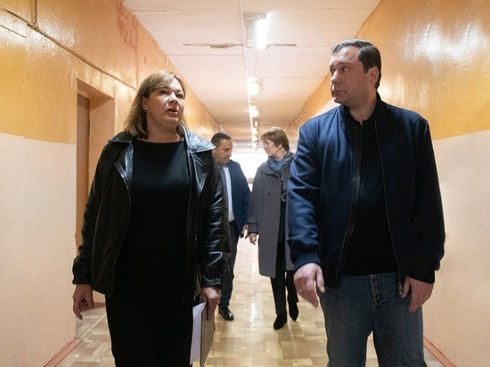 В Холм-Жирковском районе в Игоревской сельской школе будет новая крыша