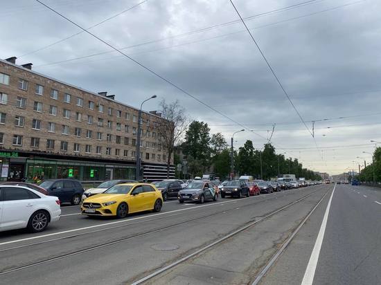 Эколог назвал главный источник загрязнения воздуха в Петербурге