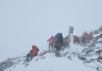 Минул год, как на Эльбрусе 23 сентября 2021-го погибли 5 туристов, попавших в снежный буран
