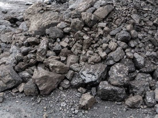 Администрация: жителям Южно-Сахалинска реализовано больше 5500 тонн угля