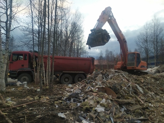 Прокуратура заставила администрацию снести 25 опасных расселенных домов в Ноябрьске