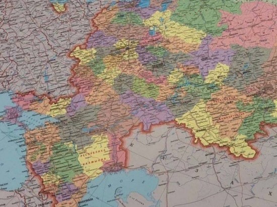 В Москве начали продавать карты с новыми территориями России
