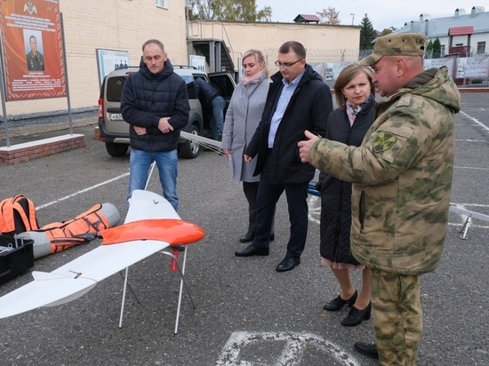 В Курске Росгвардия получила на вооружение белокрылый беспилотник