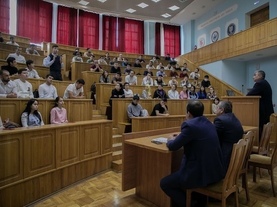 В Курске студенты-узбеки из КГМУ из-за обстрелов попросили перевести их в вузы Узбекистана