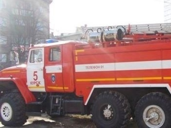 В Курске три пожарных расчета приехали на ложный вызов на Республиканской