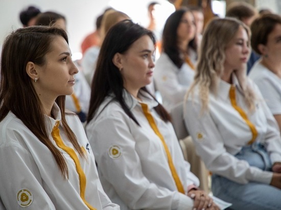 Губернатор представил сахалинским педагогам проект «Образование. Развитие. Успех»