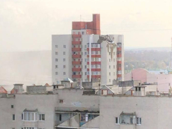 В Белгороде из-за обломков ракеты пострадал многоквартирный дом