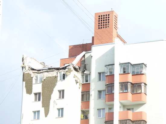 Белгородцы рассказали, что видели в момент прилета ракеты в многоэтажку на Губкина