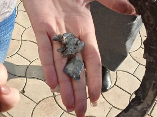Жители Донецка нашли части ракеты после оглушительного взрыва
