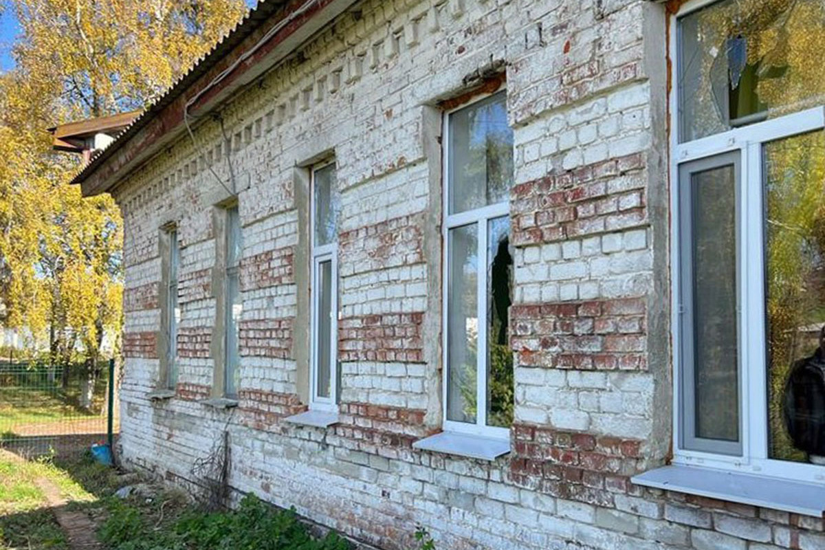 Гуево курская область. Село Гуево Курской области. Обстрел села Гуево. Гуево Курская область обстрел. Обстреляно Курское село Гуево.