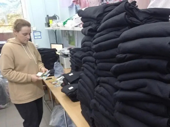 На фабрике «Элегант Леди» в Рассказове отшивают термокостюмы для российских военнослужащих, участвующих в специальной военной операции