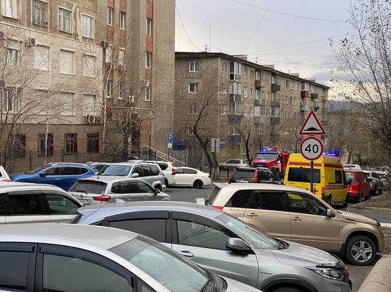 Решения об эвакуации сотрудников судов в Чите принимаются на местах