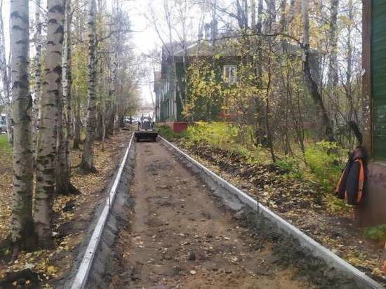 В Архангельске приступили к ремонту тротуаров