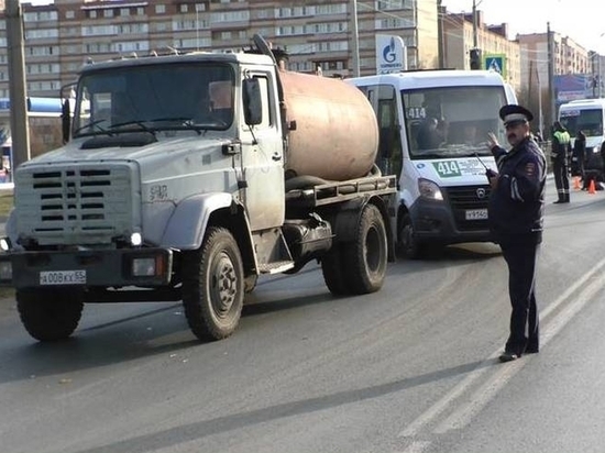 На омском Левобережье 11-летнего мальчика насмерть сбил ЗИЛ