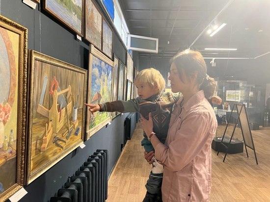 В Серпухове открылась выставка из цикла «Педагоги и ученики»