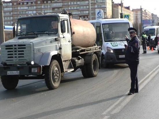 Против сбившего насмерть 11-летнего мальчика водителя ЗИЛа возбудили уголовное дело