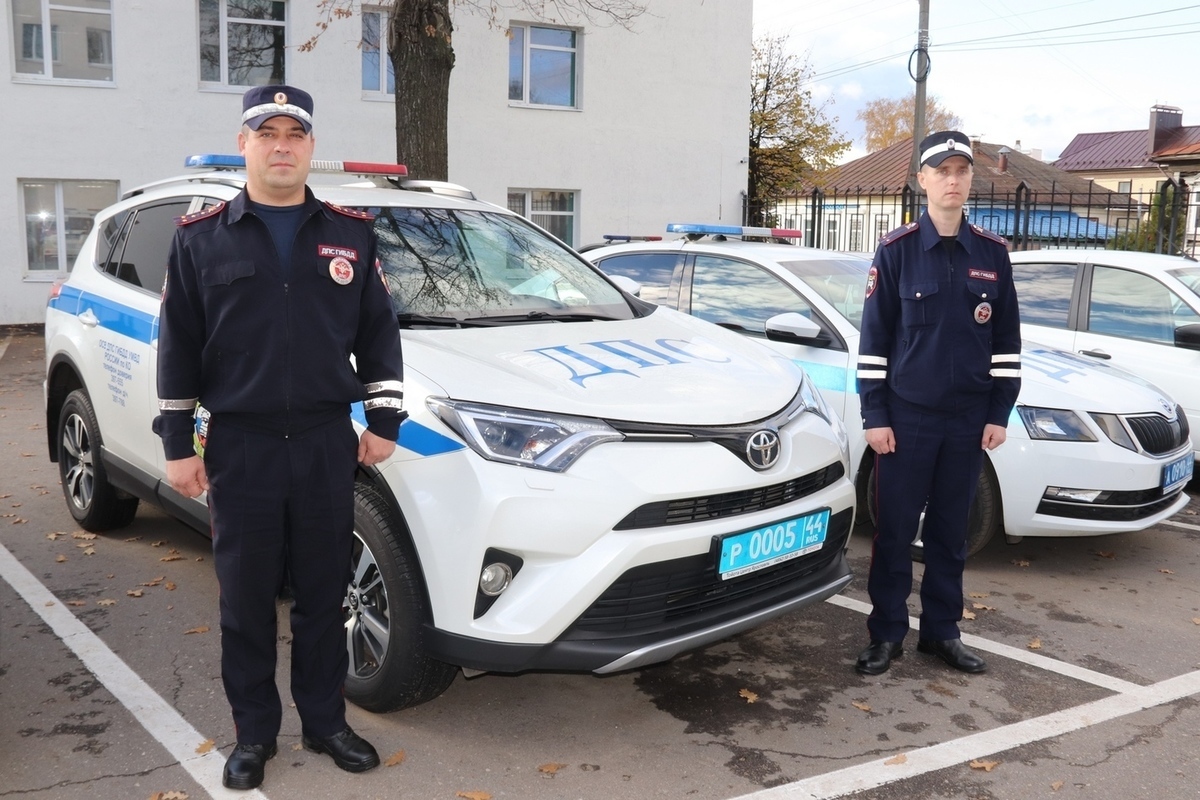 Костромские полицейские помогли московским туристам добраться до больницы