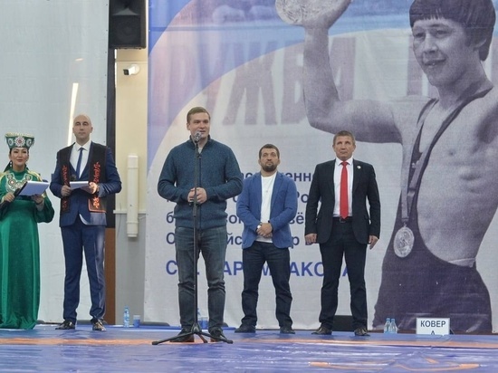 В Хакасии стартовал турнир памяти Сергея Карамчакова