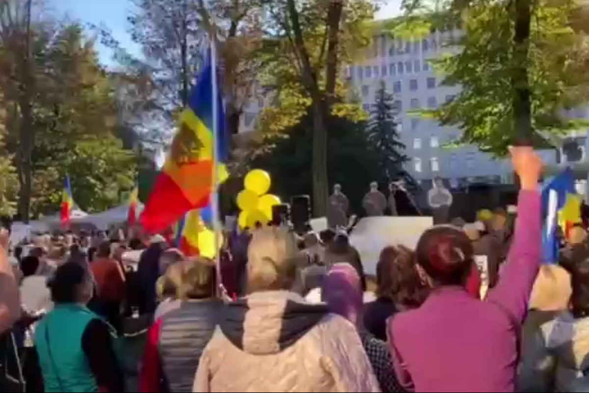 Молдавская оппозиция готова атаковать Санду: она уже всем надоела - МК