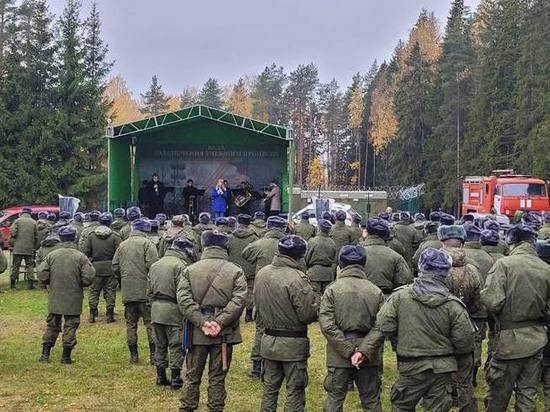 В Сертолово прошел концерт для мобилизованных жителей Ленобласти