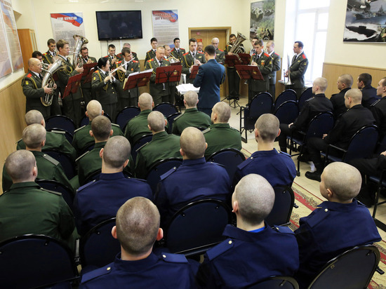 Артисты Северного флота выступили перед участниками СВО в Луганской Народной Республике