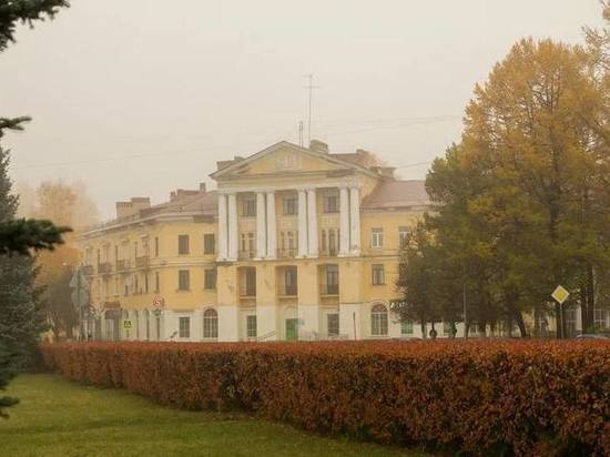 Дрозденко показал архитектуру сталинского ампира в Пикалево