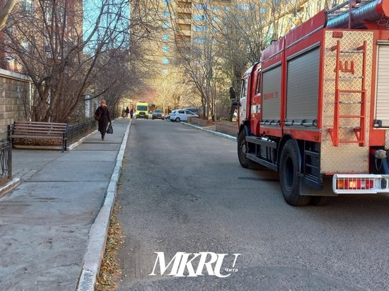 Спецслужбы проверят пакет во подъезде жилого дома в Чите