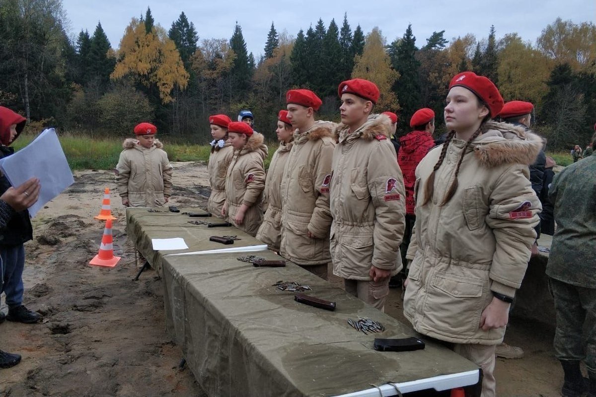 Members of Serpukhov Yunarmiya showed good preparation in the military-patriotic game