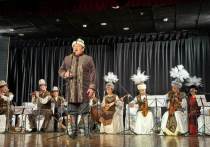 Концерт к 30-летию установления дипотношений между Бишкеком и Нью-Дели посетили не только индийские дипломаты, политики, деятели культуры и бизнесмены, но и кыргызские соотечественники, проживающие в этой стране