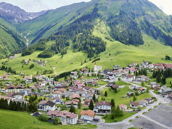 Австрийцы вышли на протесты из-за украинских беженцев