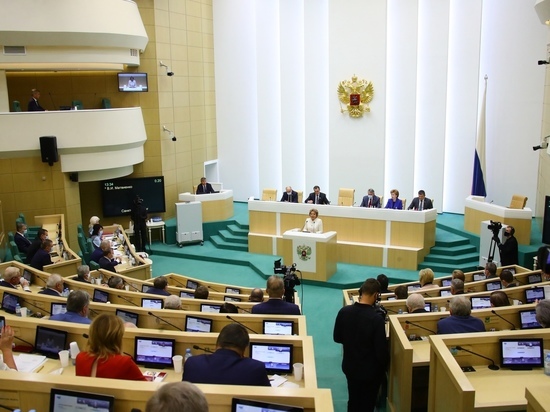 Сенатор Цеков поддержал идею снять бронь с депутатов и членов Совфеда
