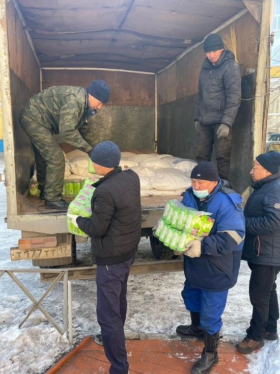 В Туве коллектив Ресбольницы №1 поддерживает участников СВО