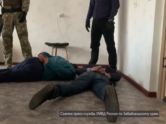 В заведении изъяли 17 тысяч рублей и семь ноутбуков
