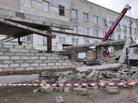 В Барнауле двое рабочих погибли под бетонными плитами