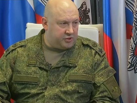 Генерал Суровикин похвалил истребитель Су-57