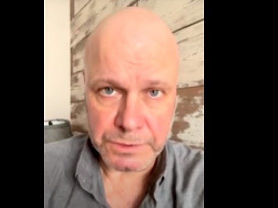Алексей Кортнев призвал отменить «Голубой огонек»
