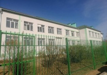 Эти школы-труженицы – в селах Смоленке и Засопке – как говорится, сделаны в СССР
