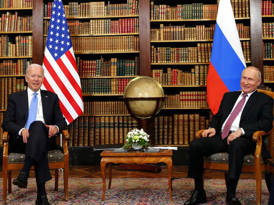 Politicо: Вашингтон пытается не допустить встречи Байдена и Путина на G20