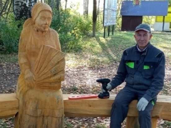 В парке деревни Старые Юбери установили новые фигуры персонажей местных легенд