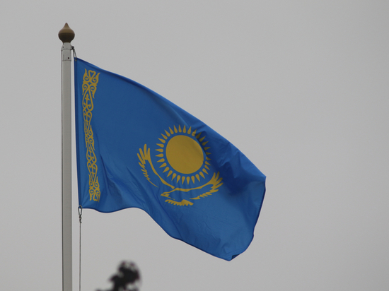 Россияне за 3 месяца принесли в банки Казахстана 40 млрд рублей