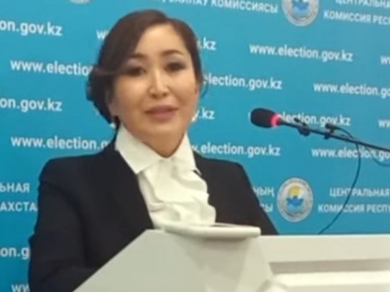 Соперница Токаева на выборах президента Казахстана стала героиней полуэротического ролика