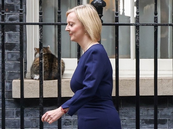 Премьер-министр Великобритании Лиз Трасс официально объявила об отставке