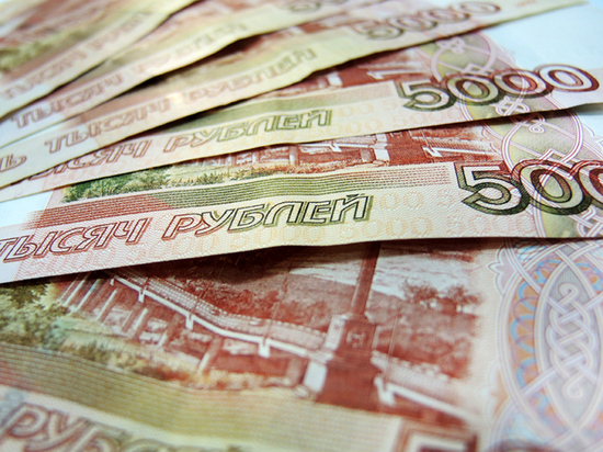 Россияне в сентябре вывели из банков 500 млрд рублей